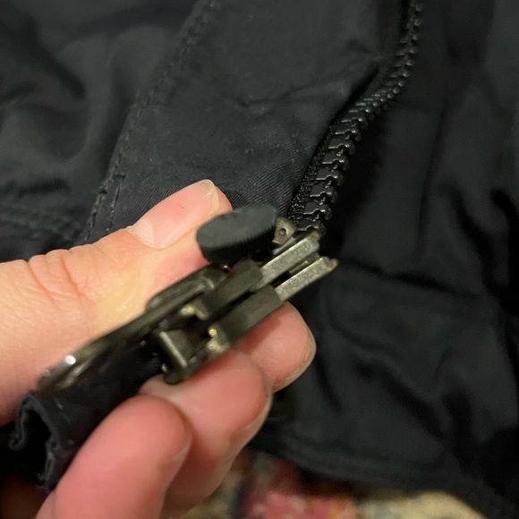 Columbia Titanium Ski Jacket w/ Packable Hood - Picture 9 of 11